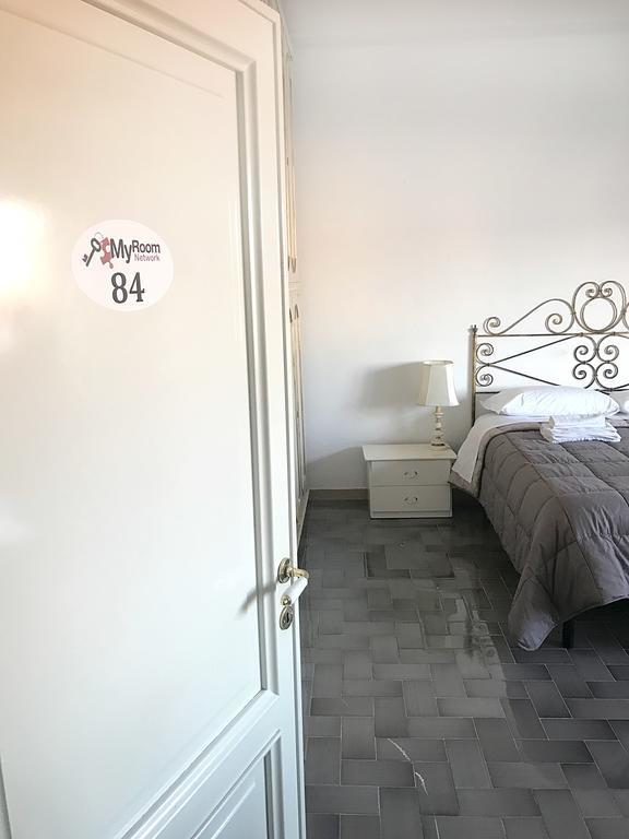 Myroom A Un Passo Dal Centro อาเรซโซ ภายนอก รูปภาพ
